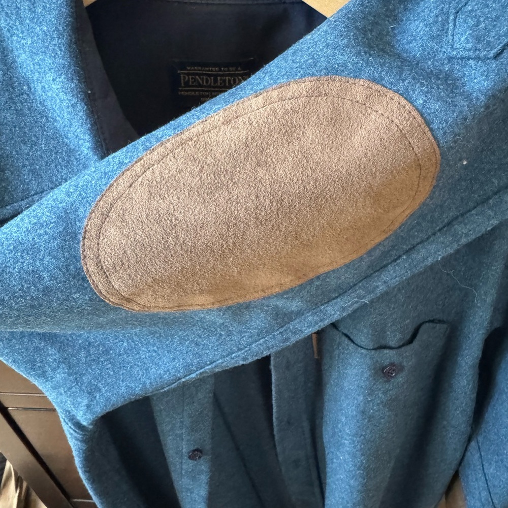 Pendleton Blue wool elbow patch trail shirt medium